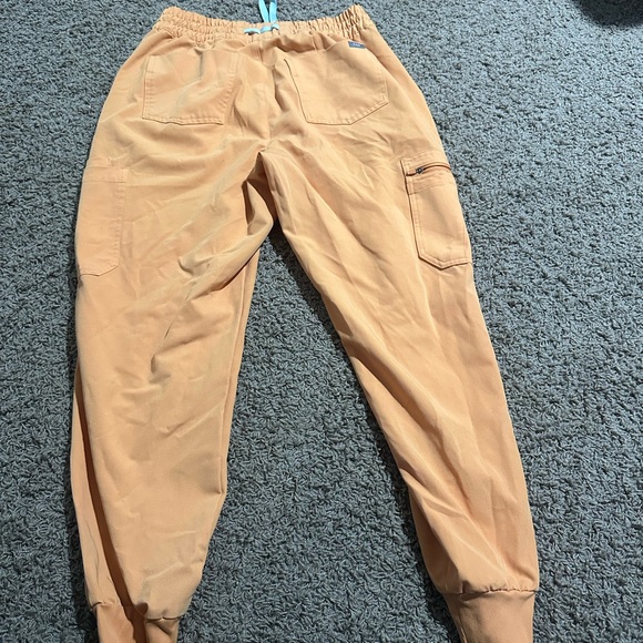 Figs Scrub Set - Picture 4 of 5